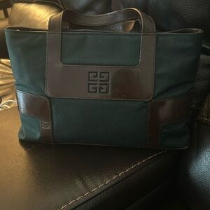 2Pc GIVENCHY: Bag+ Wallet Set 12 inches wide 8 inches in height.